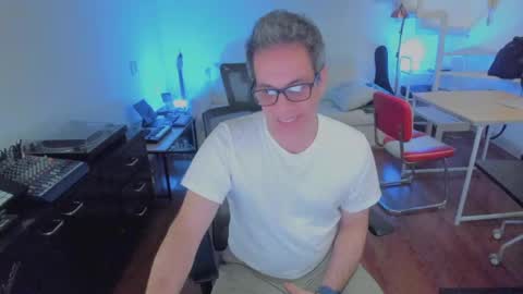 Andrew online show from September 22, 11:18 pm