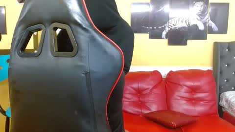 andy_dan1 online show from February 2, 8:07 pm