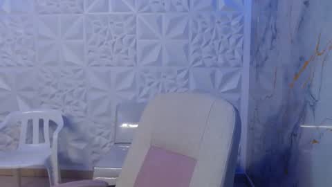 andy_dan1 online show from March 29, 7:47 pm