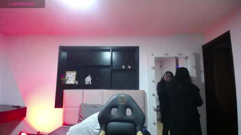andy_eagleton_20 online show from July 3, 3:57 am