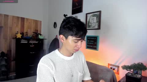 andy_guez_11 online show from December 7, 12:56 pm