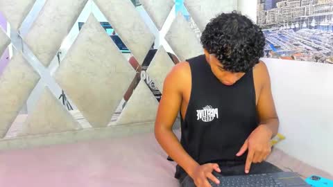 andy_jones7 online show from September 18, 1:18 am