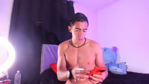 Snapshot of andy_naughty1 chatting on July 7, 9:35 am Andy online show from July 7, 9:35 am