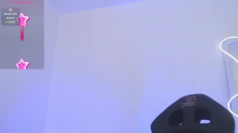 Snapshot of andy_tay1 chatting on December 23, 8:33 am Andy tay online show from December 23, 8:33 am