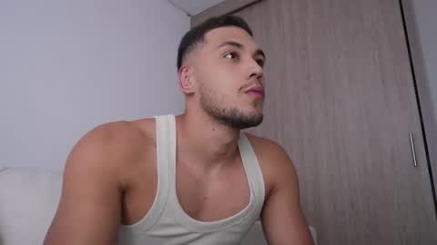 Snapshot of andy_weld chatting on October 27, 8:35 pm my onlyfans online show from October 27, 8:35 pm