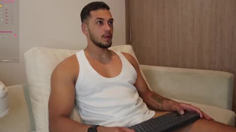 Snapshot of andy_weld chatting on November 6, 11:48 pm my onlyfans online show from November 6, 11:48 pm