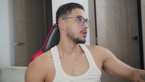 Snapshot of andy_weld chatting on February 5, 11:48 am my onlyfans online show from February 5, 11:48 am