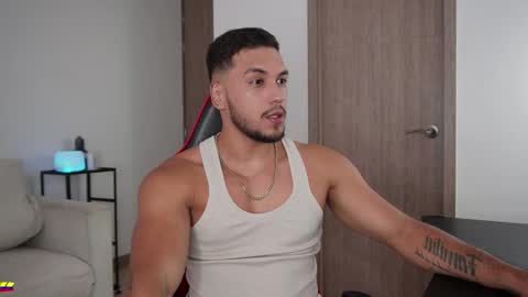 Snapshot of andy_weld chatting on February 23, 10:40 pm my onlyfans online show from February 23, 10:40 pm