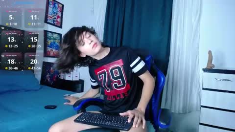 Snapshot of andyboy_19 chatting on June 2, 11:40 pm andy online show from June 2, 11:40 pm