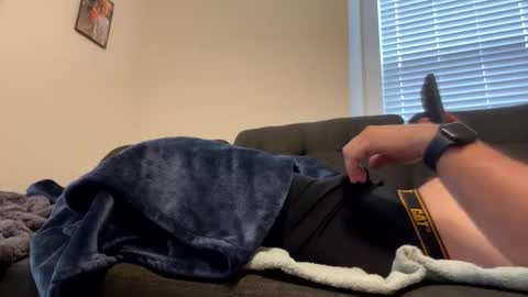 andyifireguy1 online show from April 22, 9:49 pm