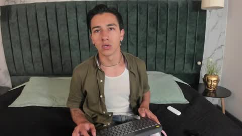 Andy Joy  online show from April 4, 11:51 am