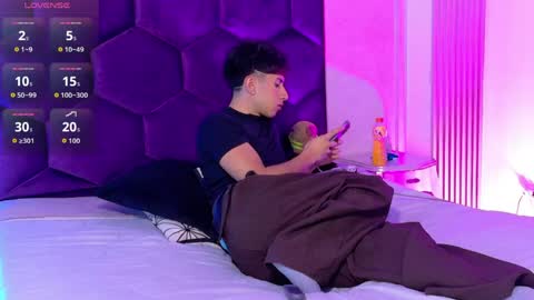 andyjustgame  online show from April 16, 4:24 am