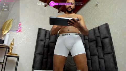 Snapshot of andyreed_ chatting on January 10, 1:52 pm Andy online show from January 10, 1:52 pm