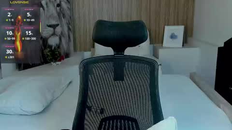 Andy online show from December 18, 9:54 pm