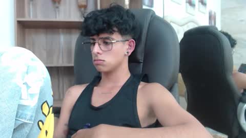 andyxibrat online show from March 13, 8:26 pm