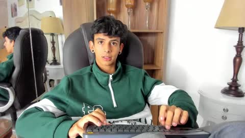 Snapshot of andyxibrat chatting on May 13, 12:02 pm andyxibrat online show from May 13, 12:02 pm