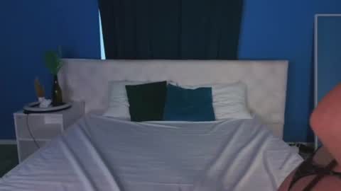Snapshot of anellyball_ chatting on June 11, 1:05 am Anelly online show from June 11, 1:05 am