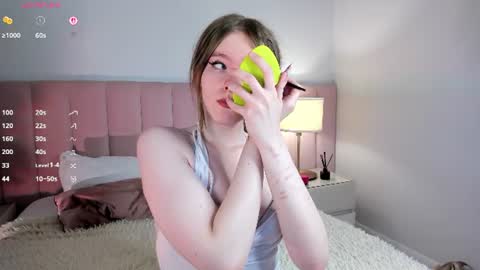 Snapshot of angee_ chatting on June 17, 12:07 pm Ange online show from June 17, 12:07 pm