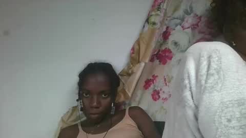 angeeliine online show from March 12, 6:58 pm