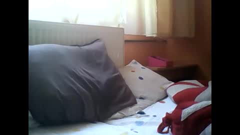Snapshot of angel26sexy chatting on April 19, 9:52 am Angel online show from April 19, 9:52 am