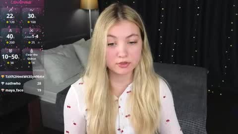 Snapshot of angel__grace chatting on May 16, 12:18 am Grace online show from May 16, 12:18 am
