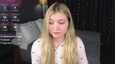 Snapshot of angel__grace chatting on May 16, 12:29 am Grace online show from May 16, 12:29 am