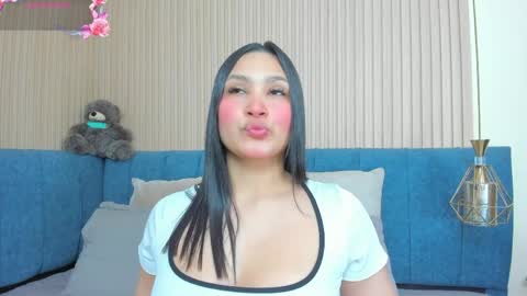 Snapshot of angel__ponce chatting on May 23, 7:07 pm angel__ponce online show from May 23, 7:07 pm