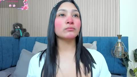 Snapshot of angel__ponce chatting on June 1, 7:15 pm angel__ponce online show from June 1, 7:15 pm