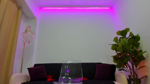 angel__vibe online show from December 4, 8:50 pm