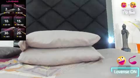 Snapshot of angel_adamx chatting on June 16, 12:02 am Angel online show from June 16, 12:02 am