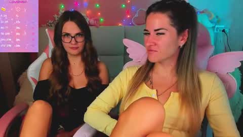 Snapshot of angel_and_demon0304 chatting on July 6, 3:14 am Ivanna and Jessica online show from July 6, 3:14 am