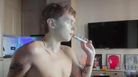 angel_andreww online show from June 22, 10:56 am