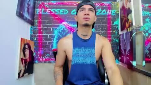 Snapshot of angel_blessed chatting on June 24, 11:53 am angel_blessed online show from June 24, 11:53 am