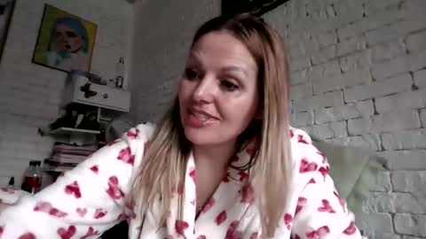 Snapshot of angel_girllovemy chatting on February 11, 7:57 am ANGEL online show from February 11, 7:57 am