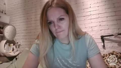 Snapshot of angel_girllovemy chatting on February 27, 6:19 pm ANGEL online show from February 27, 6:19 pm