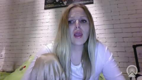 Snapshot of angel_girllovemy chatting on March 15, 5:30 pm ANGEL online show from March 15, 5:30 pm