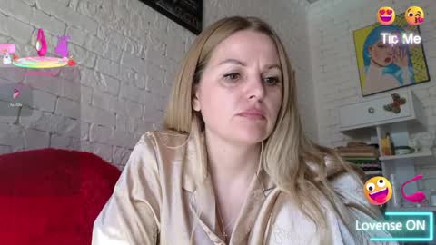 Snapshot of angel_girllovemy chatting on April 27, 6:00 am ANGEL online show from April 27, 6:00 am