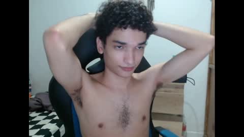 Snapshot of angel_hotc chatting on December 25, 4:33 am Angel online show from December 25, 4:33 am