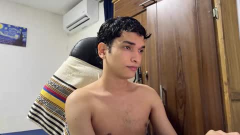 Snapshot of angel_hotc chatting on November 13, 10:41 pm Angel online show from November 13, 10:41 pm