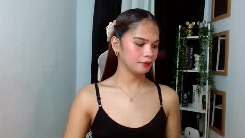 Snapshot of angel_indiguise chatting on May 28, 3:26 am angela online show from May 28, 3:26 am