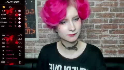 Snapshot of angel_julles chatting on May 8, 4:40 am Angel Dust online show from May 8, 4:40 am