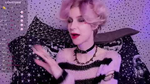 Snapshot of angel_julles chatting on May 24, 3:00 am Angel Dust online show from May 24, 3:00 am