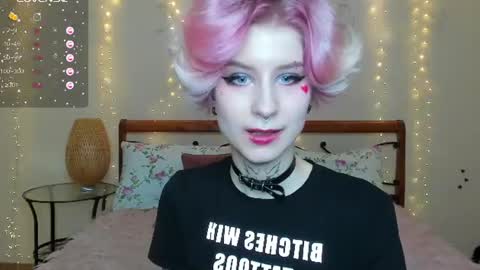 Snapshot of angel_julles chatting on June 21, 3:58 pm Angel Dust online show from June 21, 3:58 pm