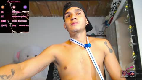 Snapshot of angel_latinboy chatting on April 24, 2:41 pm Angel online show from April 24, 2:41 pm