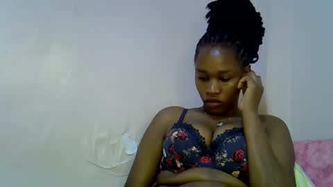 angel_mia5 online show from July 28, 3:54 pm