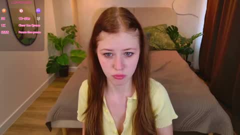 Snapshot of angel_mp3 chatting on May 28, 11:18 am Mary online show from May 28, 11:18 am