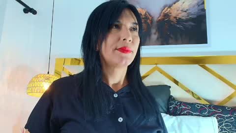 Snapshot of angel_perverted1 chatting on June 1, 11:23 am Nicolle online show from June 1, 11:23 am