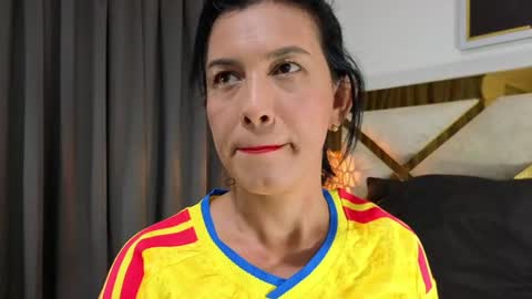 Snapshot of angel_perverted1 chatting on June 23, 10:57 am Nicolle online show from June 23, 10:57 am