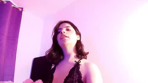 Snapshot of angel_shiny chatting on February 16, 8:16 pm Angel online show from February 16, 8:16 pm