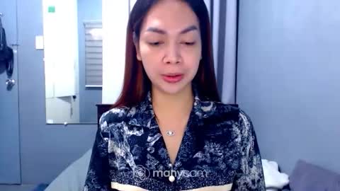 Snapshot of angel_shooter chatting on March 13, 12:50 am angel_shooter online show from March 13, 12:50 am